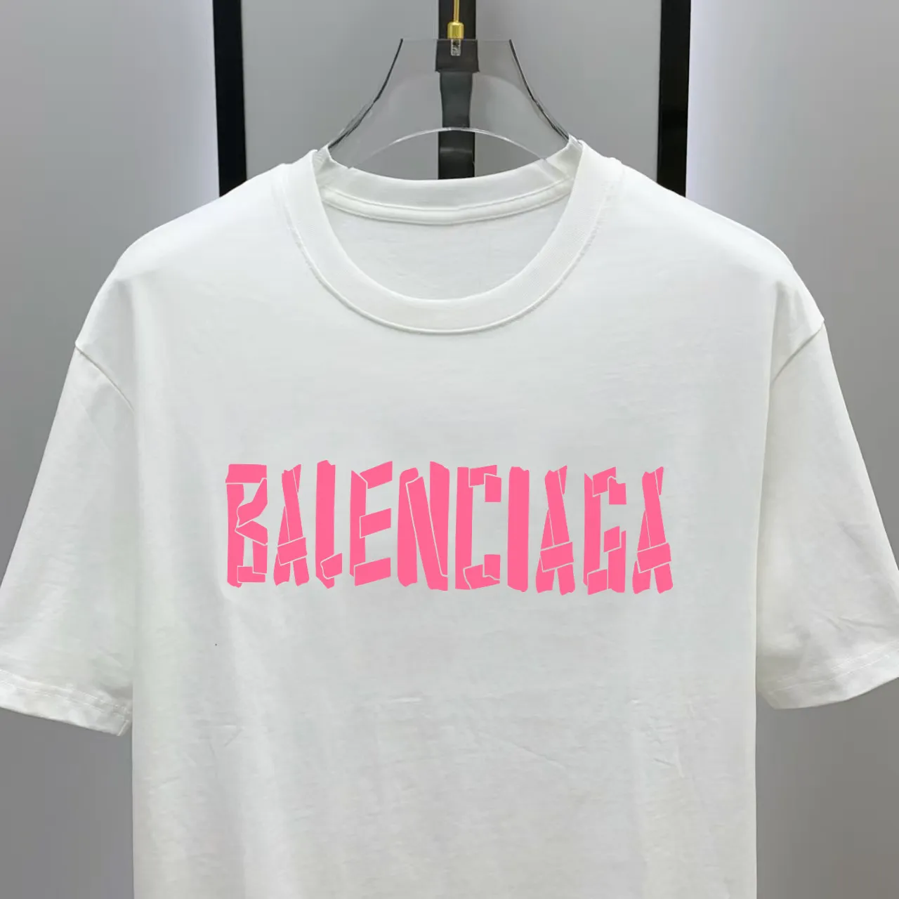 # 2026 New Arrival New Arrival T Premium ！ logo Premium 250 . . . . . ！ ！ ：Black。White！ Sizes： S M L XL XXL ：50 52 55 58 61 ：69 71 73 75 77 ：48 50 53 56 58 ：22 22.5 23 23.5 24 ， 1-3CM